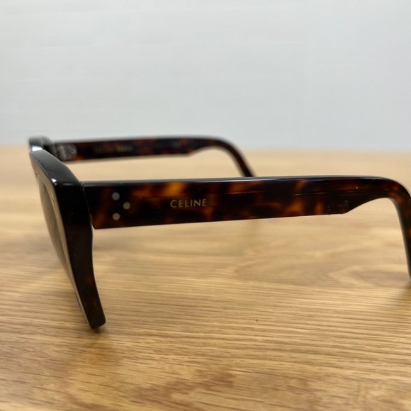 CELINE Cat-Eye Sunglasses - CL40187I - Picture 3 of 7